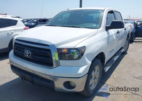 2012 Toyota Tundra Grade 4.6L V8 z USA, uszkodzony, nr VIN 5TFEM5F1XCX039312